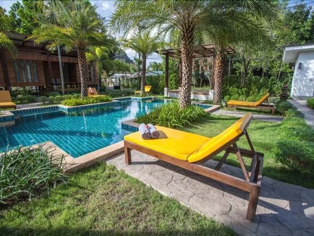 Imagen de la piscina del Hotel The Cottage Aonang. Foto 18