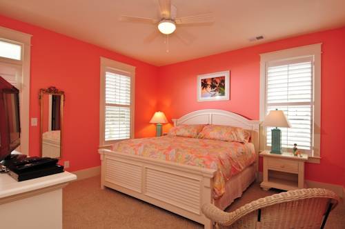 Imagen de la habitación del Hotel The Cottages At North Beach Plantation. Foto 8