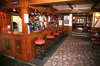 Imagen del bar/restaurante del Hotel The Countryman Inn. Foto 2
