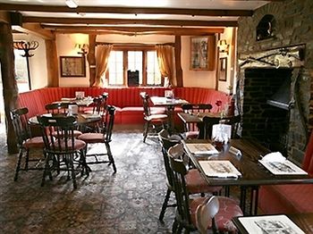 Imagen del bar/restaurante del Hotel The Countryman Inn. Foto 4