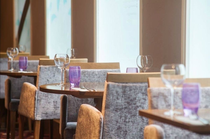 Imagen del bar/restaurante del Hotel The County Hotel Newcastle. Foto 5