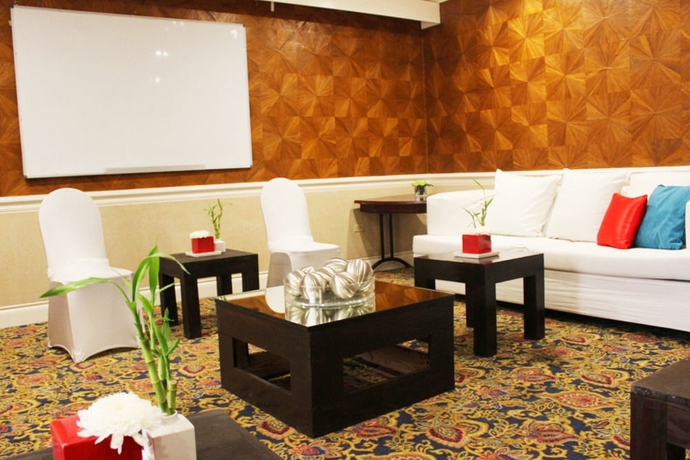 Imagen de los interiores del Hotel The Courtleigh and Suites. Foto 9