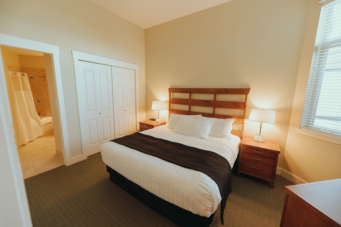 Imagen de la habitación del Hotel The Cove Lakeside Resort. Foto 5