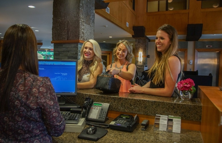 Imagen de los interiores del Hotel The Cove Lakeside Resort. Foto 17