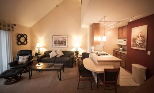 Imagen de la habitación del Hotel The Cove Of Lake Geneva. Foto 4