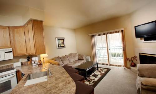 Imagen de la habitación del Hotel The Cove Of Lake Geneva. Foto 5