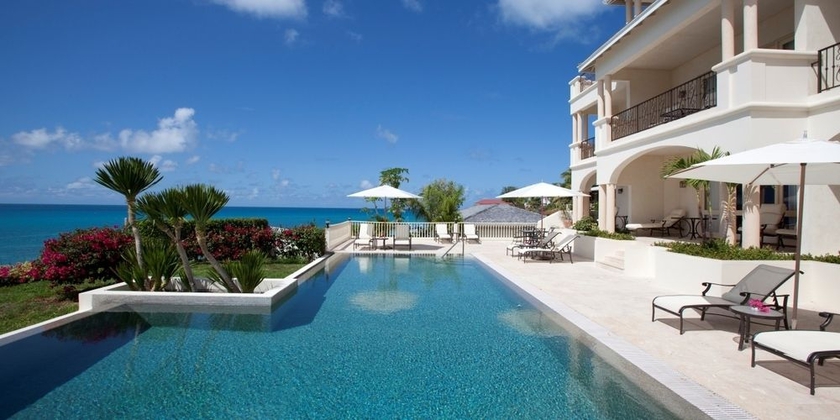 Imagen de la piscina del Hotel The Cove Suites At Blue Waters Resort and Spa. Foto 15
