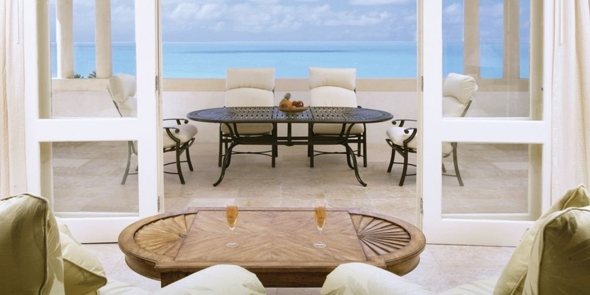 Imagen de la habitación del Hotel The Cove Suites At Blue Waters Resort and Spa. Foto 9