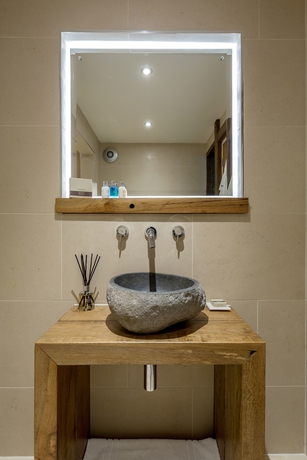 Imagen de la habitación del Hotel The Cow Dalbury. Foto 11