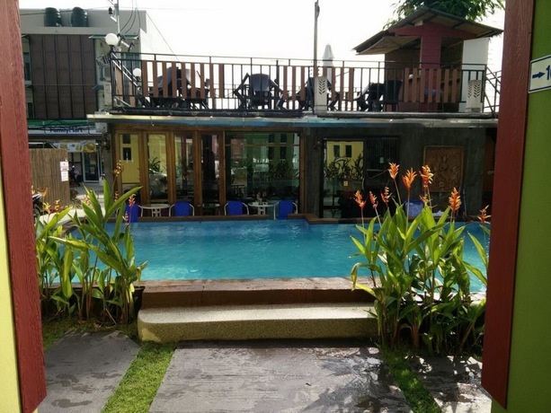 Imagen de la piscina del Hotel The Cozy. Foto 10