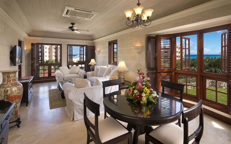 Imagen de los interiores del Hotel The Crane Residential Resort. Foto 12