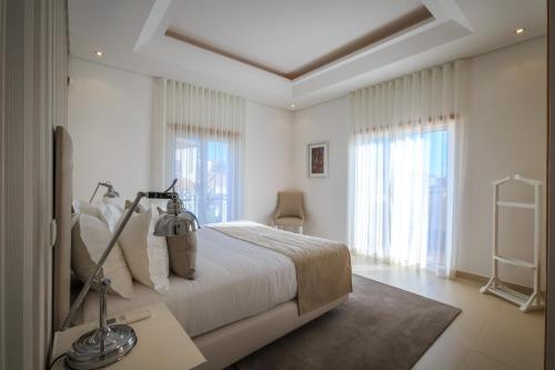 Imagen de la habitación del Hotel The Crest, Almancil. Foto 9