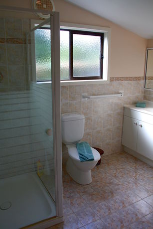 Imagen de los exteriores del Hotel The Crest Apartments. Foto 13