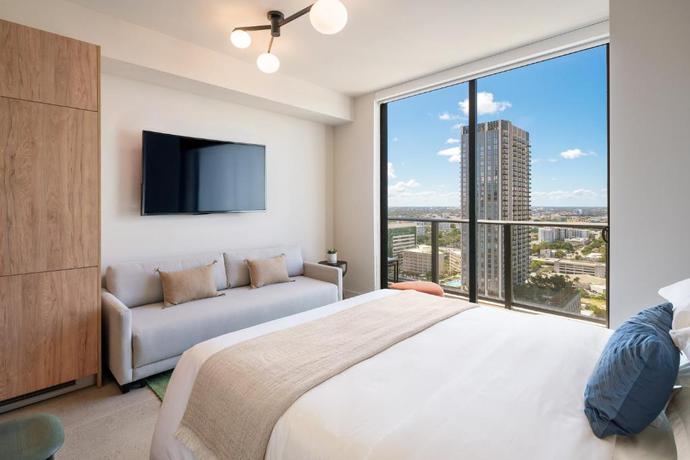 Imagen de la habitación del Hotel The Crosby Miami World Center. Foto 8