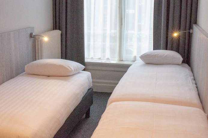 Imagen de la habitación del Hotel The Crown, &Aacute;msterdam. Foto 4