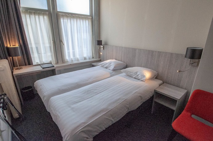 Imagen de la habitación del Hotel The Crown, &Aacute;msterdam. Foto 7