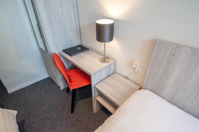 Imagen de la habitación del Hotel The Crown, &Aacute;msterdam. Foto 10