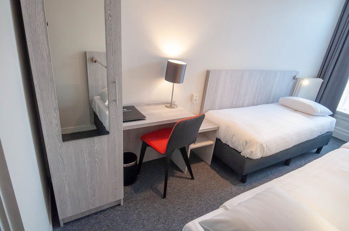 Imagen de la habitación del Hotel The Crown, &Aacute;msterdam. Foto 11