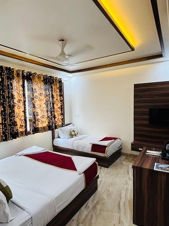 Imagen de la habitación del Hotel The Crown, Agra. Foto 4
