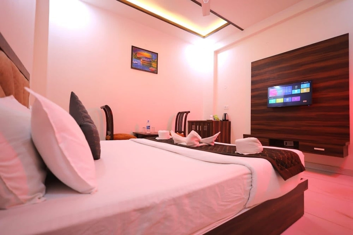 Imagen de la habitación del Hotel The Crown, Agra. Foto 6
