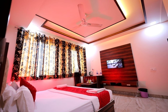 Imagen de la habitación del Hotel The Crown, Agra. Foto 8
