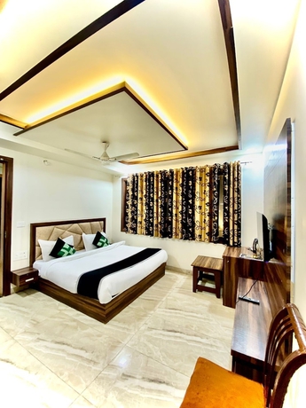 Imagen de la habitación del Hotel The Crown, Agra. Foto 13