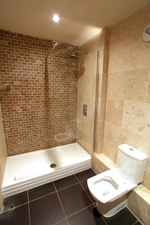 Imagen general del Hotel The Crown At Playhatch. Foto 2