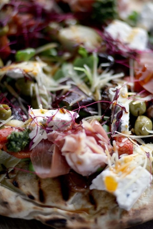 Imagen del bar/restaurante del Hotel The Crown At Playhatch. Foto 9