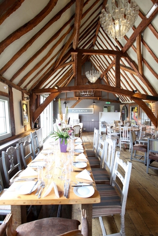 Imagen de los interiores del Hotel The Crown At Playhatch. Foto 19