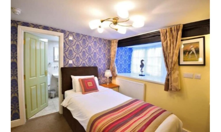 Imagen de la habitación del Hotel The Crown, Hailsham. Foto 9