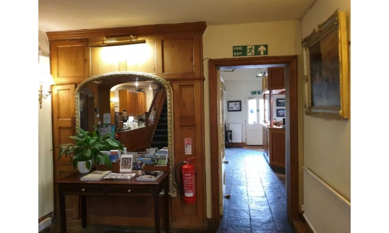 Imagen de los interiores del Hotel The Crown House. Foto 19