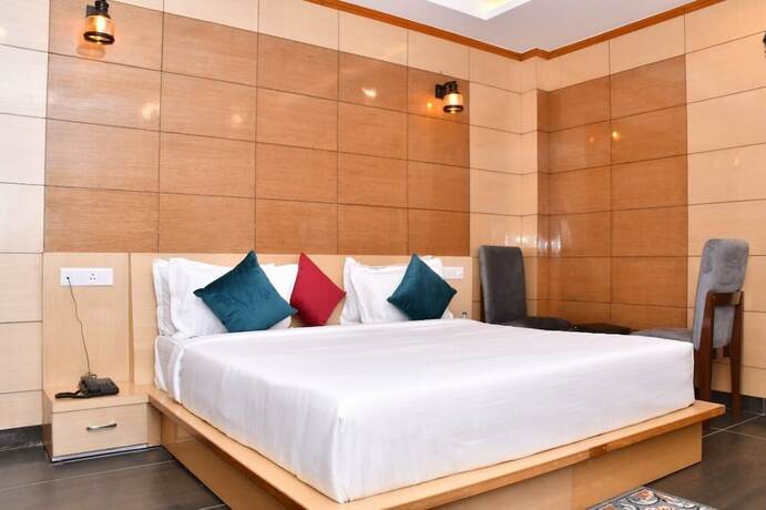 Imagen general del Hotel The Crown, Khaniara. Foto 3