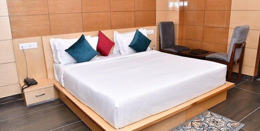 Imagen de la habitación del Hotel The Crown, Khaniara. Foto 15