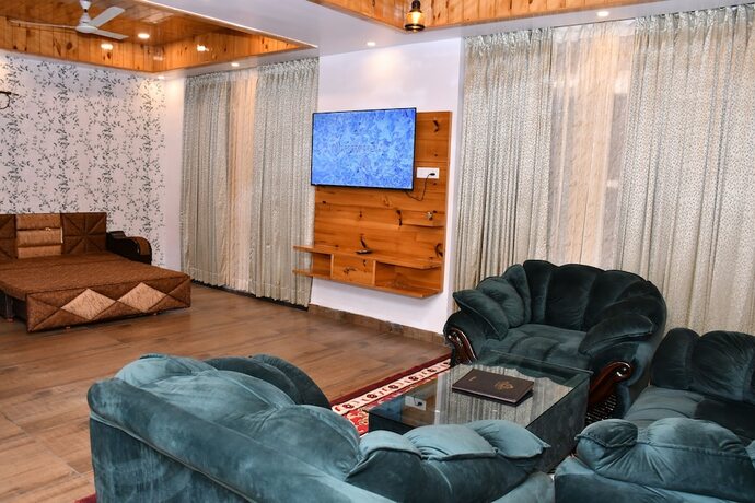 Imagen de la habitación del Hotel The Crown, Khaniara. Foto 16