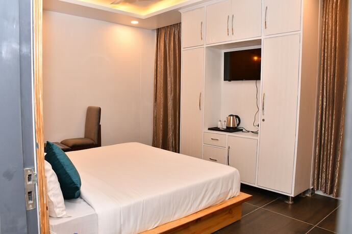 Imagen general del Hotel The Crown, Khaniara. Foto 10