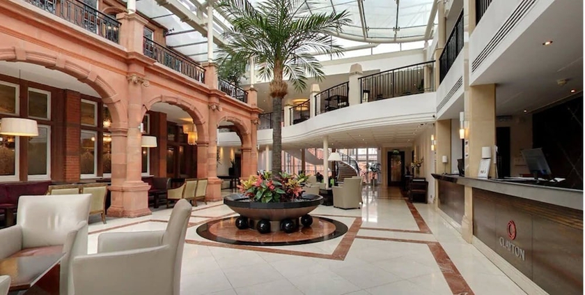 Imagen de los interiores del Hotel The Crown London Hotel, Cricklewood North West London, WorldHotels Distinctive. Foto 18