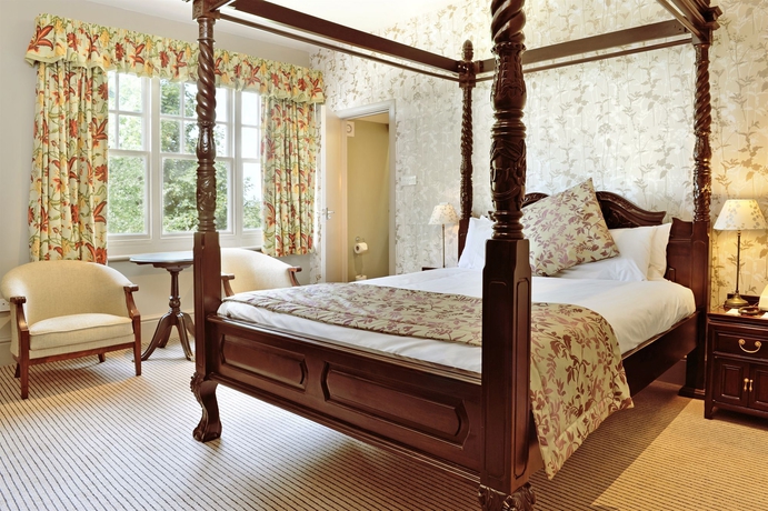 Imagen de la habitación del Hotel The Crown Manor House. Foto 6