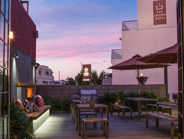 Imagen del bar/restaurante del Hotel The Crown Napier. Foto 3