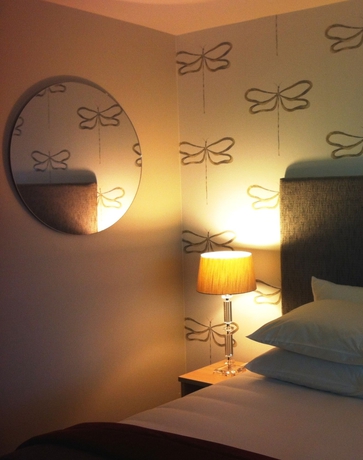 Imagen de la habitación del Hotel The Crown Napier. Foto 9