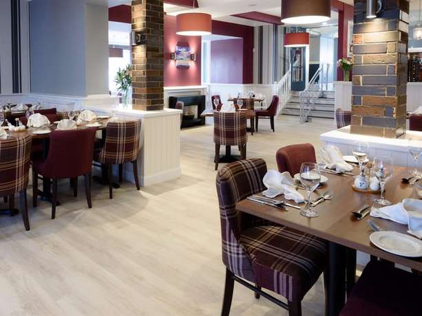 Imagen del bar/restaurante del Hotel The Crown, Newton Stewart. Foto 6