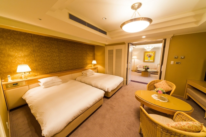 Imagen de la habitación del Hotel The Crown Palais New Hankyu Kochi. Foto 14