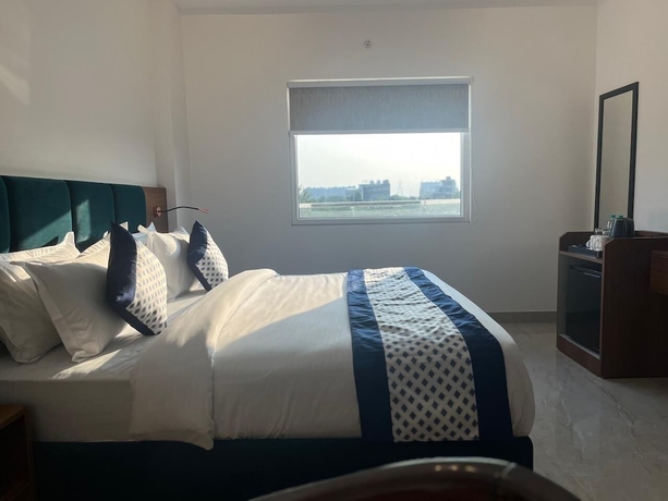 Imagen de la habitación del Hotel The Crown Prince, Greater Noida. Foto 2