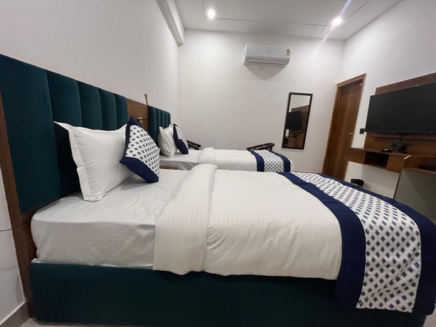 Imagen de la habitación del Hotel The Crown Prince, Greater Noida. Foto 6