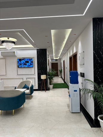 Imagen de los interiores del Hotel The Crown Prince, Greater Noida. Foto 13