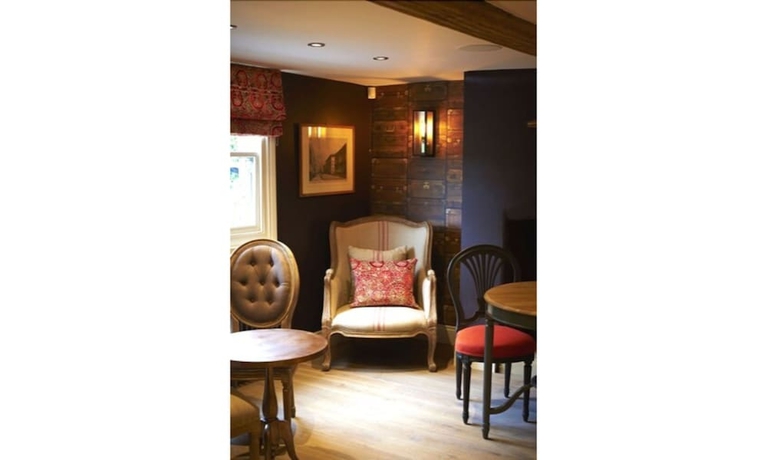 Imagen de los interiores del Hotel The Crown and Garter. Foto 15