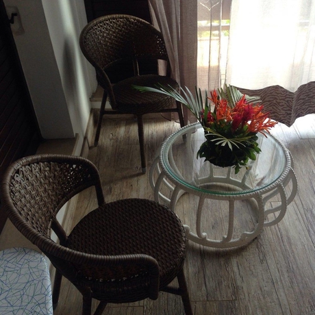 Imagen de los interiores del Hotel The Crow's Nest Resort. Foto 5