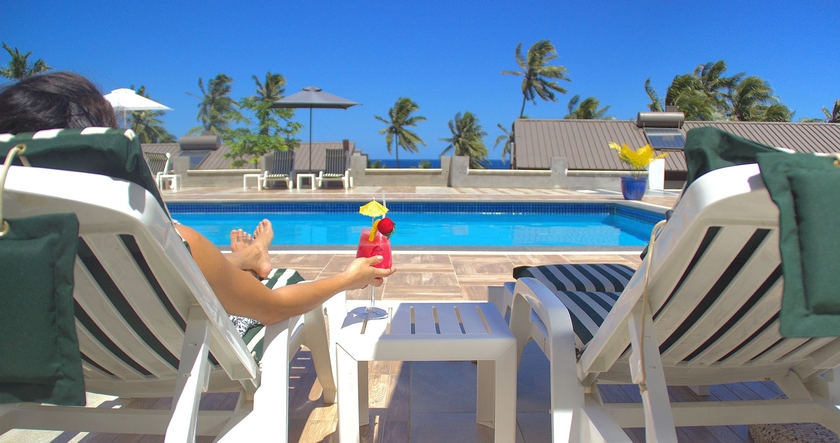 Imagen de la piscina del Hotel The Crow's Nest Resort. Foto 10