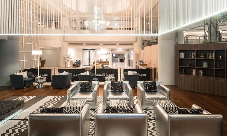 Imagen de los interiores del Hotel The Cruise. Foto 14