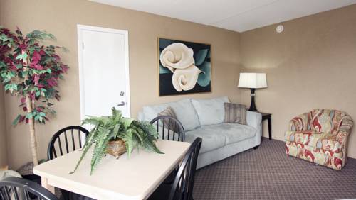 Imagen de la habitación del Hotel The Crusader Oceanfront Family Resort. Foto 3