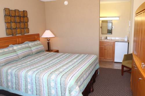 Imagen de la habitación del Hotel The Crusader Oceanfront Family Resort. Foto 4